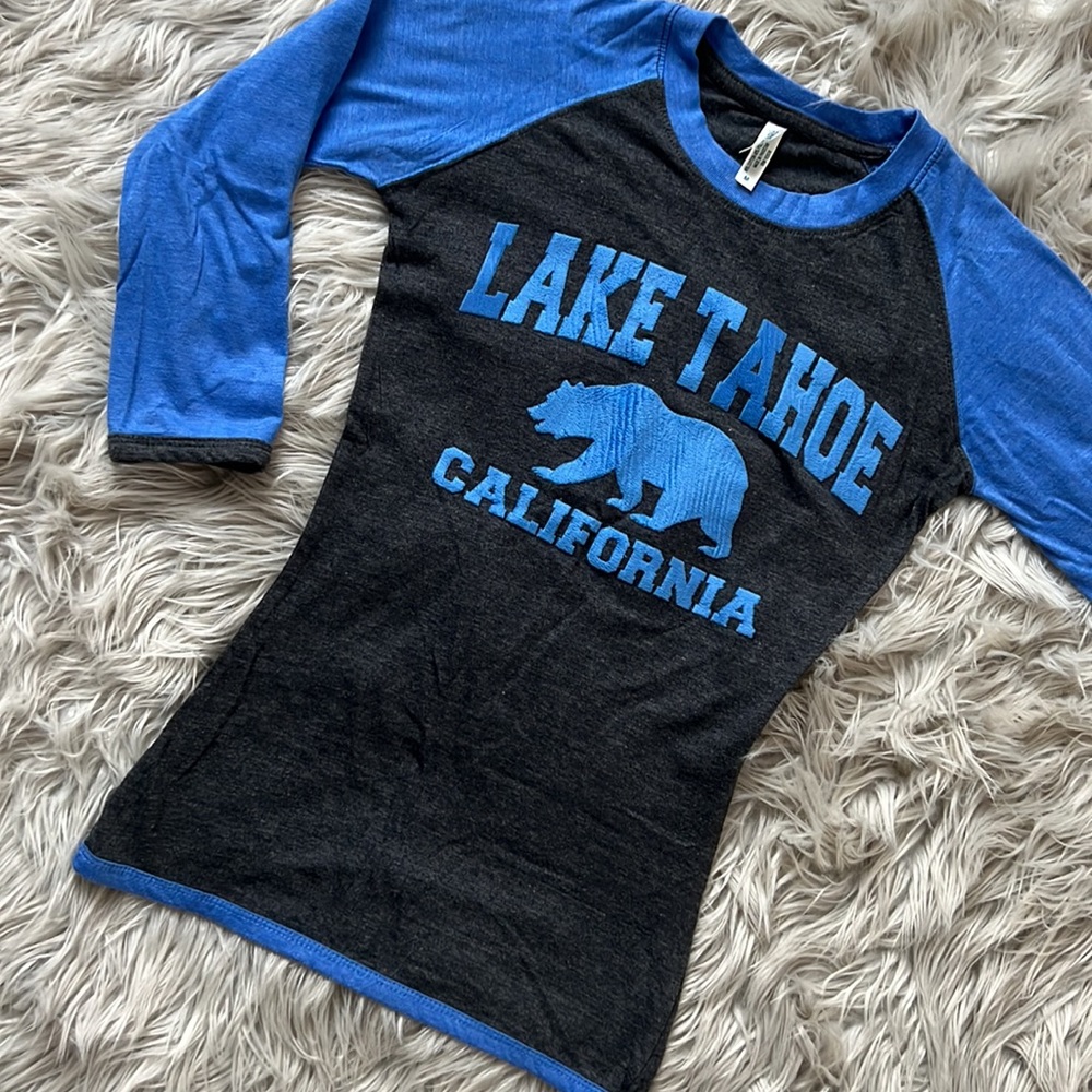 Quarter sleeve crew neck fitted tee Lake Tahoe California